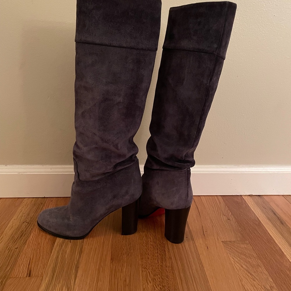 Suede, slouchy, dark grey Louboutin tall boots…38.5
